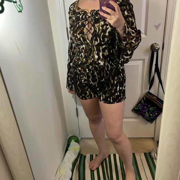 NWT NEW UMGEE S SMALL ROMPER BLACK GREEN - Picture 4 of 12